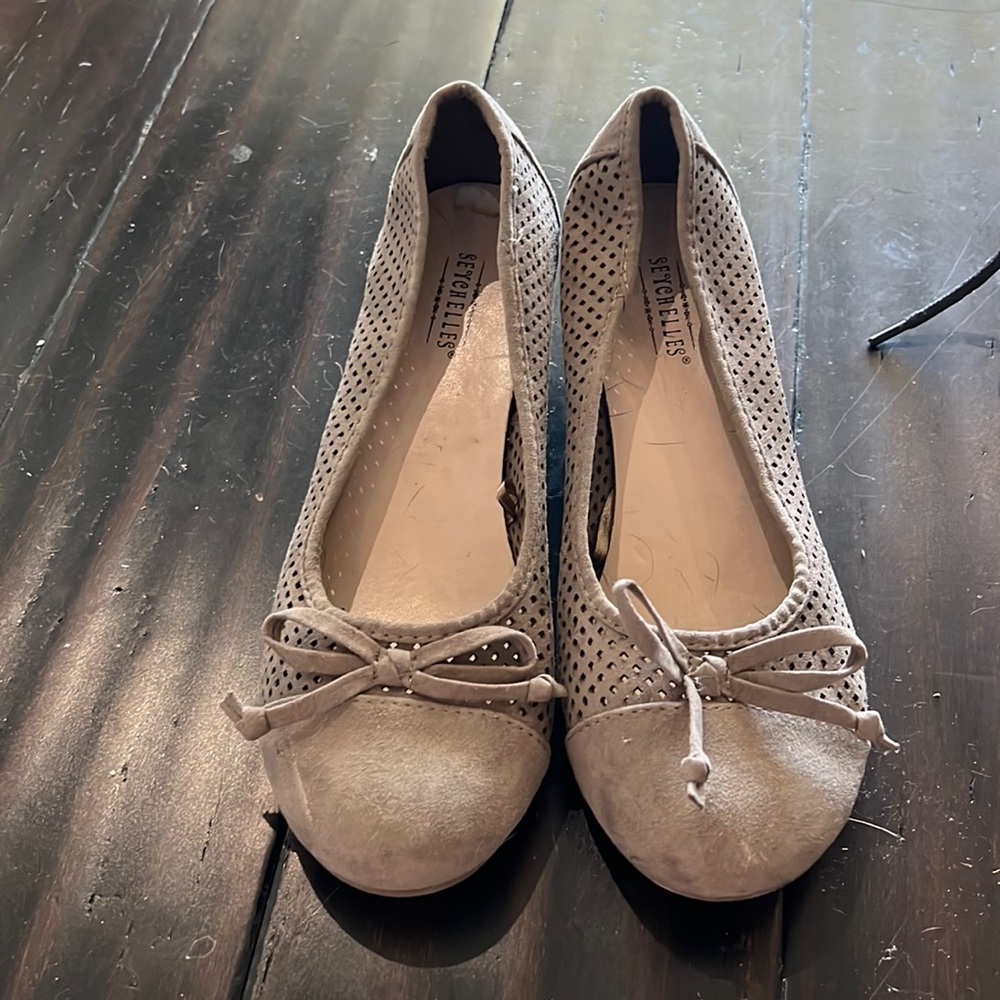 Seychelles low Wedge light brown tan size 7W